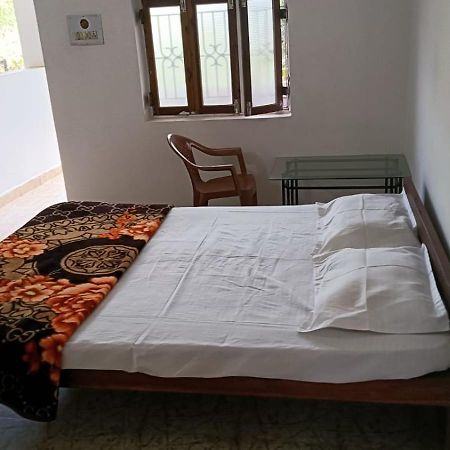 Shree Ganesh Guest House Arambol Bagian luar foto