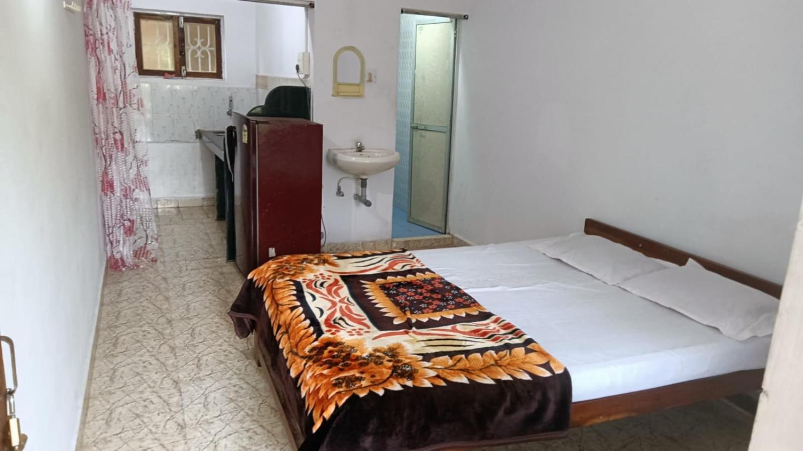 Shree Ganesh Guest House Arambol Bagian luar foto