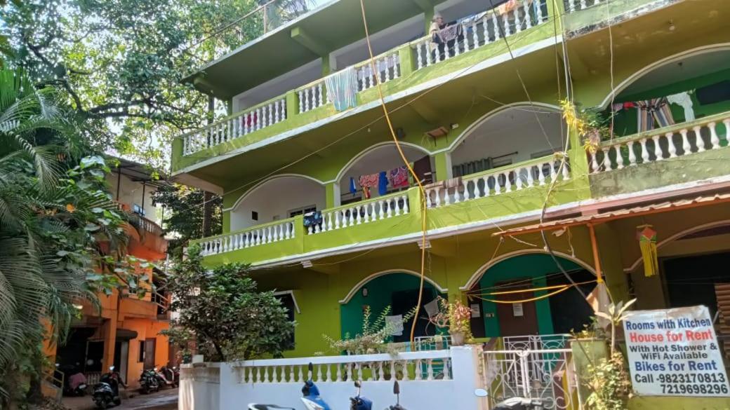 Shree Ganesh Guest House Arambol Bagian luar foto